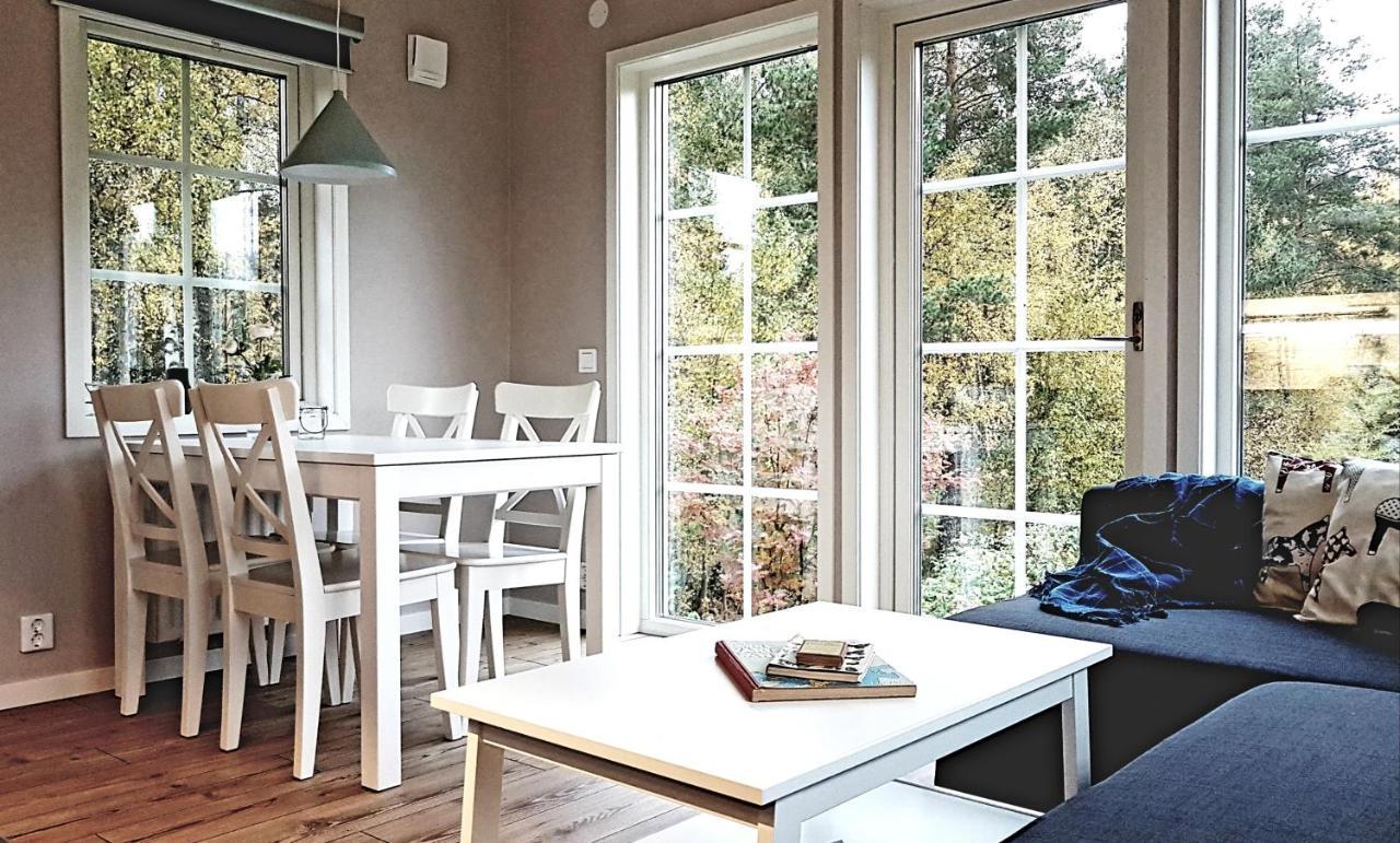 Nybyggd Stuga Intill Skogsbrynet - New Built Cottage Next To The Cowberry Forest 모라 외부 사진