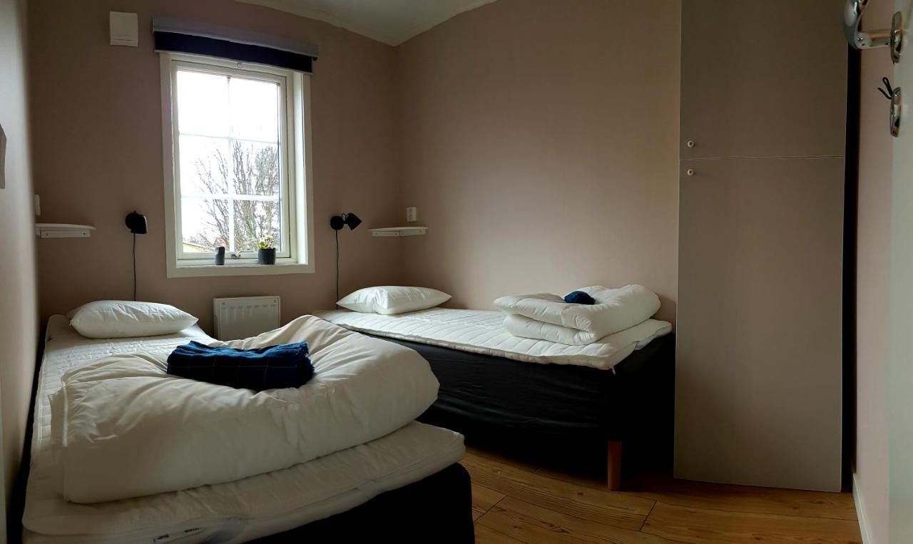 Nybyggd Stuga Intill Skogsbrynet - New Built Cottage Next To The Cowberry Forest 모라 외부 사진